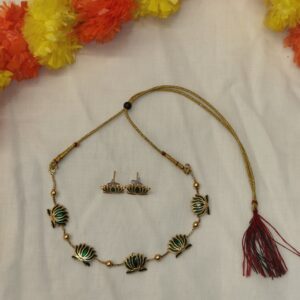 Lotus Floral Necklace Set