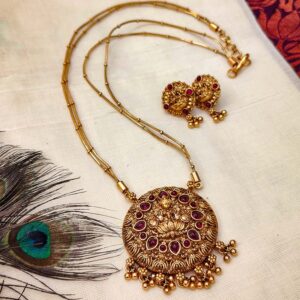 Divine Antique Gold-Plated Necklace Set with Red Gemstones
