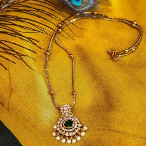 Antique Gold-Plated Necklace with Green Gemstone Pendant