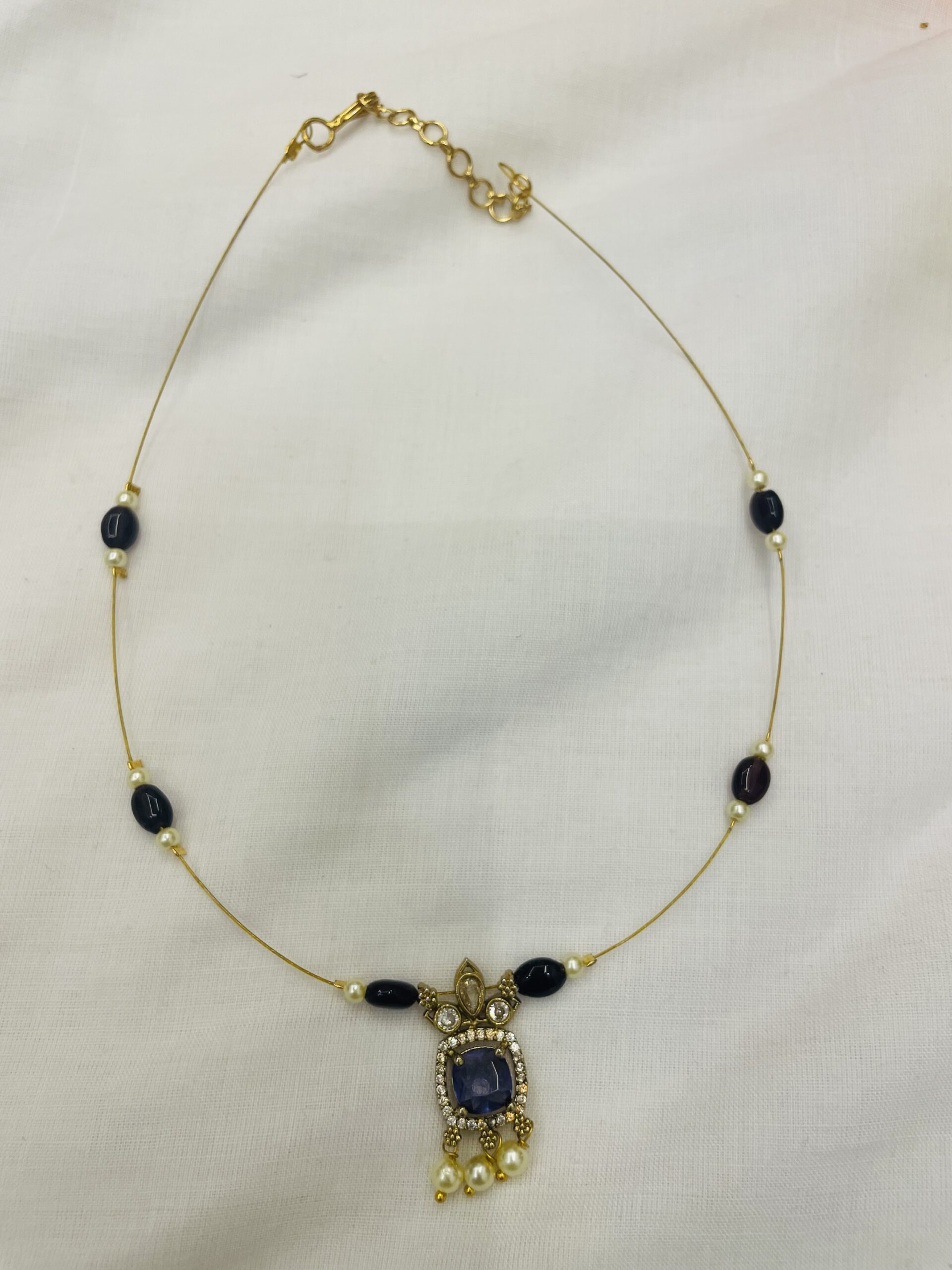 Invisible chain with pearls and cute pendant - Image 2