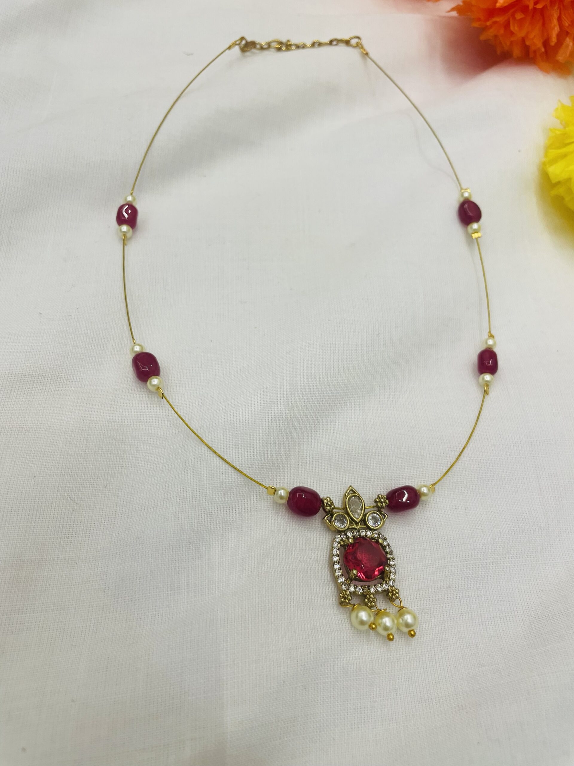 Invisible chain with pearls and cute pendant