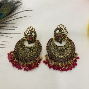 Peacock Pendant with Red small pearls