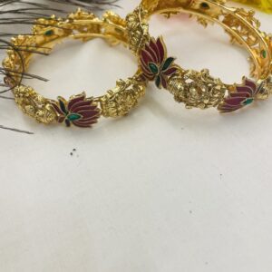 Traditional temple design with lotus bangle